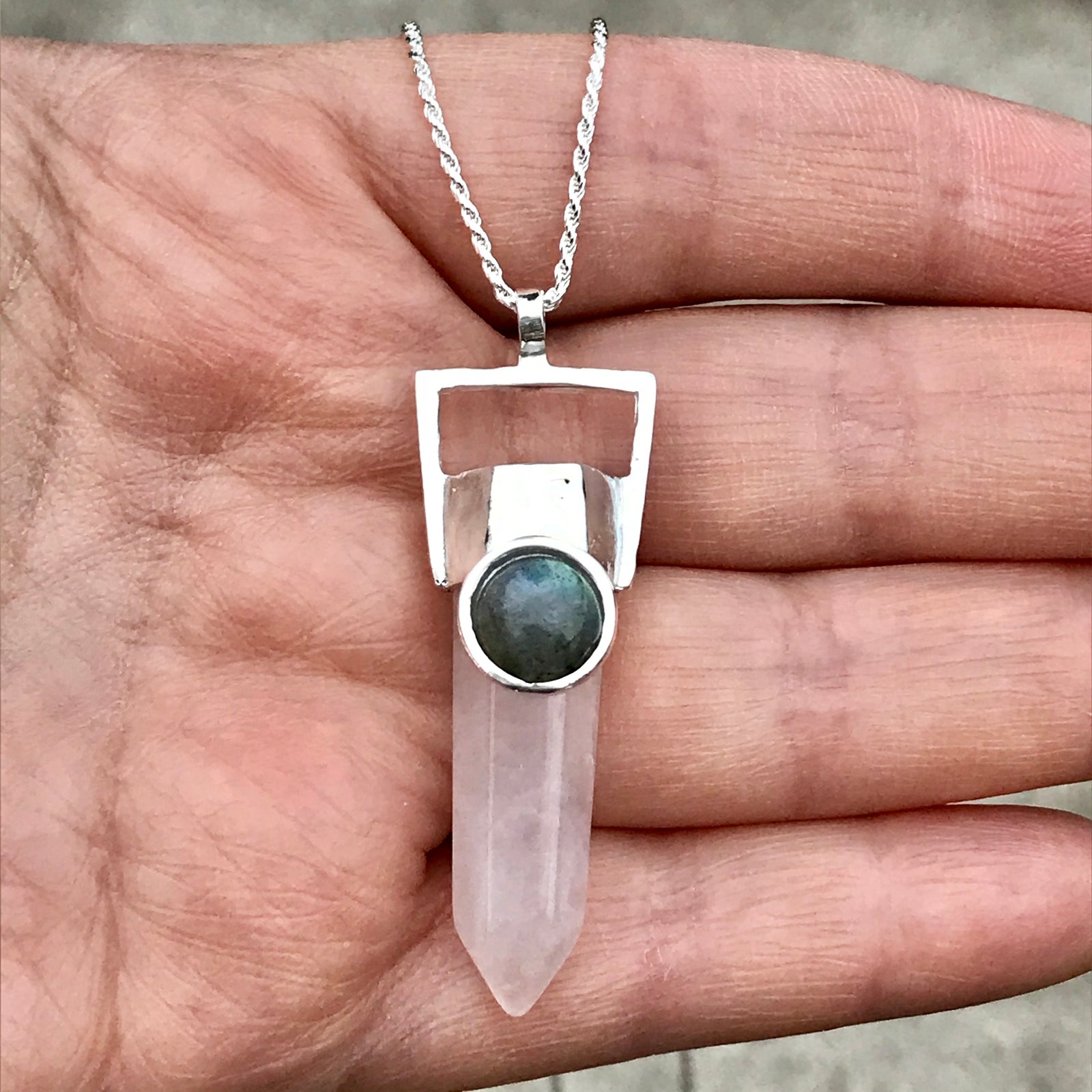 Colgante Geo Classic Cuarzo Rosa