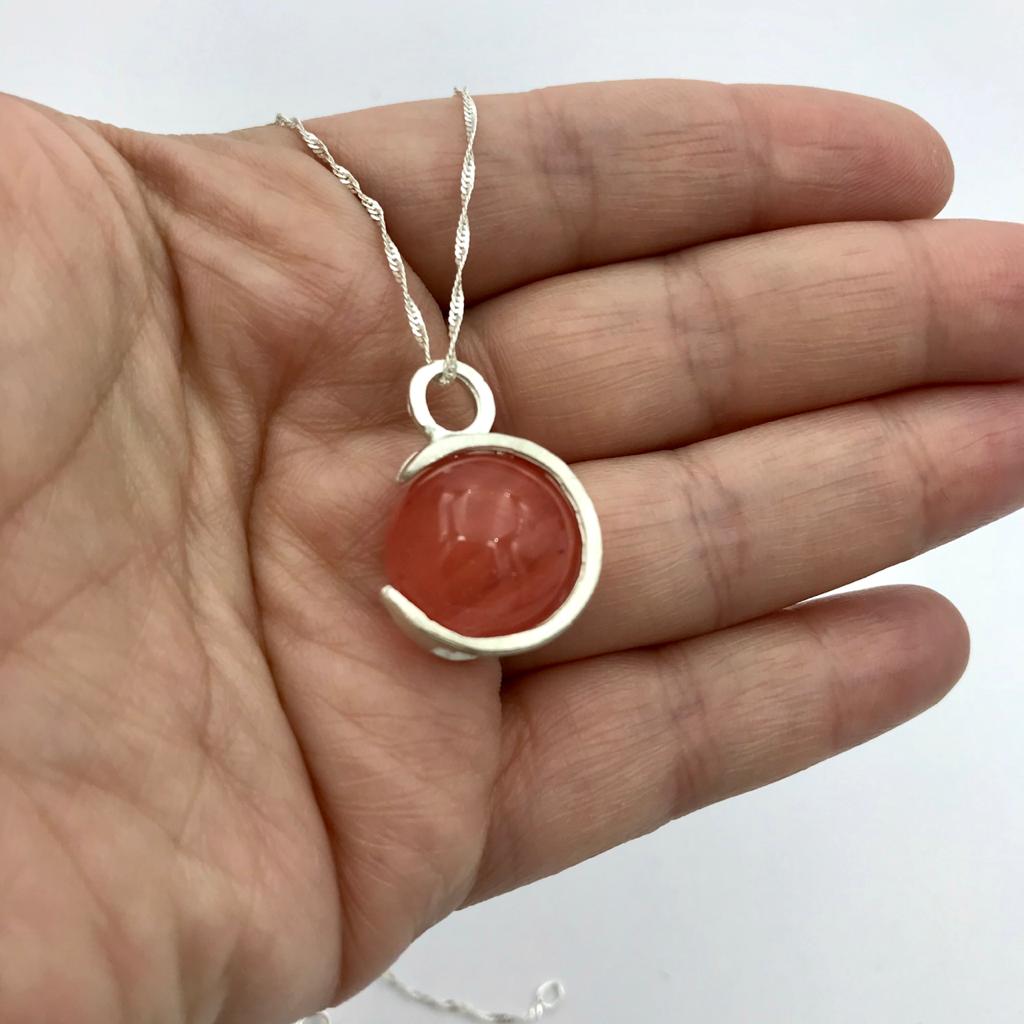 Colgante Luna Creciente Cherry