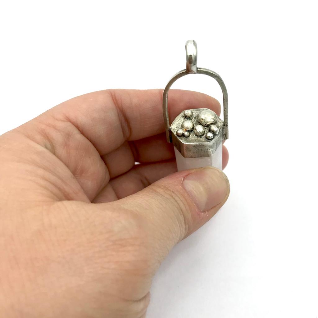 Colgante Magma Cuarzo Rosa